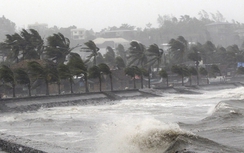 Áp thấp nhiệt đới có thể thành bão số 4, áp sát miền Trung