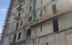 Tuột dây cáp thang khi xây chung cư, một người tử vong