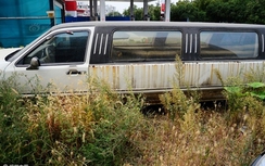 “Xót xa” xe sang Lincoln Limousine lừng lẫy một thời bị bỏ hoang