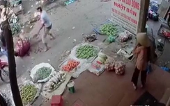 Hà Nội: Truy sát kinh hoàng, một người tử vong giữa chợ