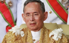 Vua Thái Lan qua đời, ai sẽ là người kế vị?