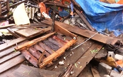 Hàng trăm nhà dân ở Quảng Trị bị tốc mái, 3 người bị thương