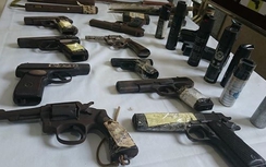 Hà Nội: 141 thu giữ 21 súng quân dụng, gần 1.000 dao, kiếm