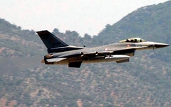 Syria bắn hạ máy bay Thổ để trả thù cho 150 thường dân?