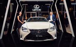 Lexus RC Turbo xuất hiện lôi cuốn tại tuần lễ thời trang