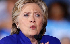 FBI phát hiện thêm hàng loạt email, bà Clinton che giấu điều gì?