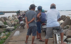 Bình Thuận: Phát hiện một tàu vỏ sắt không người ngoài khơi