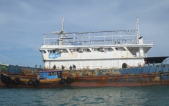 Cận cảnh “tàu ma” được ngư dân phát hiện ở Bình Thuận