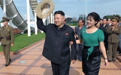 Sau tin đồn mất tích, vợ ông Kim Jong-un bất ngờ tái xuất