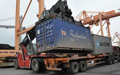 Siết chặt kiểm soát tải trọng container ngay tại cảng biển
