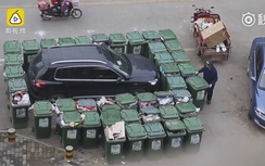 Trừng phạt ô tô đậu sai chỗ bằng thùng rác