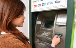 Nỗ lực khắc phục ATM cạn tiền cận Tết