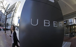 Uber bắt tay Daimler xây dựng đội xe tự lái lớn nhất thế giới