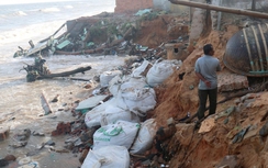 Bình Thuận: Biển "nuốt trôi" 5 căn nhà
