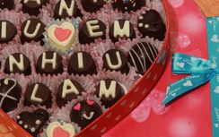 Hướng dẫn làm kẹo socola handmade hình trái tim ngày Valentine