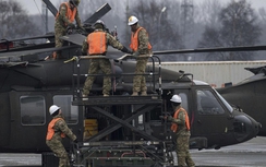 Mỹ đưa gần 100 trực thăng tới Đức dằn mặt Nga