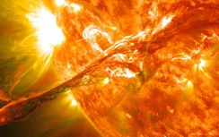 Chuyên gia NASA: Có vật thể lạ trên bề mặt Mặt trời