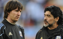 Huyền thoại Maradona “xin xỏ”, FIFA sẽ “khoan hồng” cho Messi?