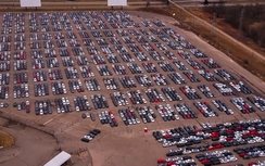 Cận cảnh bãi chứa xe Volkswagen bị thu hồi do gian lận khí thải