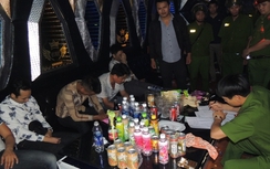 Hà Nam: Đột nhập quán karaoke, phát hiện hàng chục người dùng ma túy