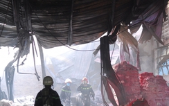 TP.HCM: Cháy lớn kho chứa bao bì ở huyện Hóc Môn