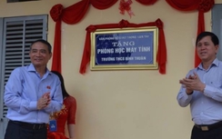 Bộ trưởng GTVT tiếp xúc cử tri, tặng quà tại Sơn La