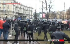 Hơn 100 người bị bắt trong các cuộc biểu tình ở Nga