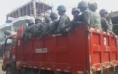 Philippines phải dùng đến xe ben chở quân đánh Maute ở Marawi