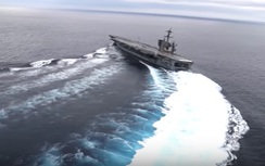 Cảnh tàu sân bay USS Abraham Lincoln "drift" ở tốc độ cao