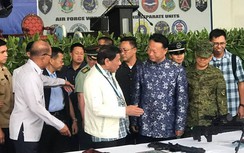 Vũ khí Trung Quốc tặng Philippines copy của Mỹ và Nga