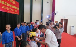 Honda tặng 2 nghìn mũ bảo hiểm cho học sinh tỉnh Thanh Hóa