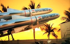 1 tên lửa BrahMos có thể chẻ tàu khu trục địch ra làm đôi