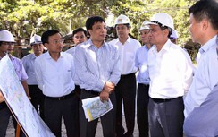 Bộ trưởng Trương Quang Nghĩa kiểm tra cao tốc Trung Lương-Cần Thơ