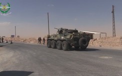 Video: Xe bọc thép, quân nhân Nga xuất hiện ở tỉnh Hama, Syria