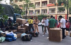 Xe tải chở cả "kho" hàng lậu bị CSGT Hà Nội bắt giữ