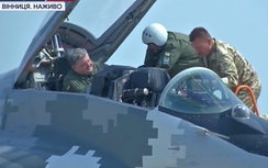 Tổng thống Ucraine Poroshenko ngồi chiến cơ MiG-29