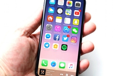 Iphone 8 lỡ hẹn, vì sao?