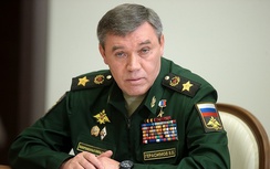 Tướng trận Syria được quân đội Nga tặng thưởng vũ khí