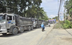 Người dân Biên Hòa lại dựng "chướng ngại vật" chặn xe ben