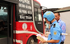Hà Nội: Hơn 440 phương tiện bị thu hồi phù hiệu