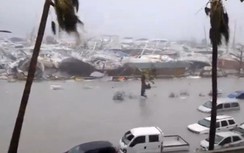 Video: Bão Irma bắt đầu đổ bộ, tấn công Florida