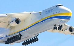 Cận cảnh chiếc phi cơ siêu vận lớn nhất thế giới A-225