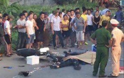 Hà Nội: Xe máy đấu đầu xe tải, hai thanh niên tử vong