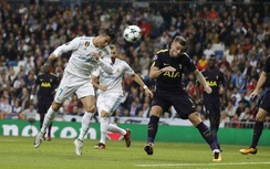 Ronaldo cứu nguy, Real Madrid hòa hú vía Tottenham trên sân nhà