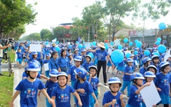 Trao tặng hơn 15.000 mũ bảo hiểm cho học sinh tiểu học Quảng Nam