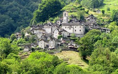 Thụy Sĩ biến ngôi làng chỉ có 13 người trở thành khách sạn