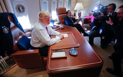 Trên đường bay ra Hà Nội ông Trump nói về Tổng thống Putin
