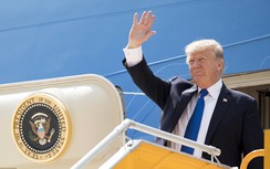 Máy bay chở Tổng thống Mỹ Donald Trump rời Việt Nam