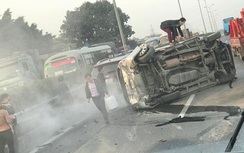 Hà Nội: Lật ô tô trên cao tốc Pháp Vân, 1 người bị thương