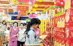 Hàng Tết dồi dào, không lo sốt giá